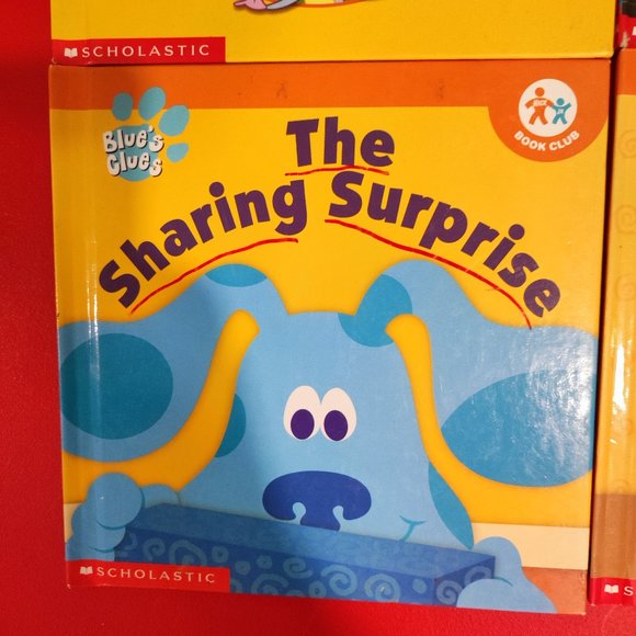 4 Scholastic hardcover books 2 Blue, Bob the builder, Dora the explorer - Picture 3 of 10